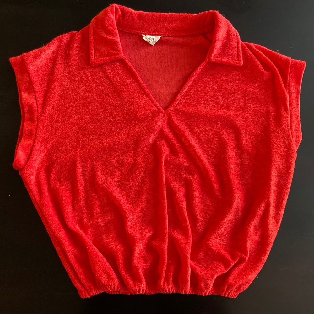 Vintage 1970s red terry cloth cropped shirt S-M